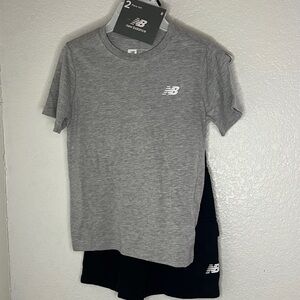 NWT new balance 2pc boys set short sleeve shirt fleece lined shorts size 8